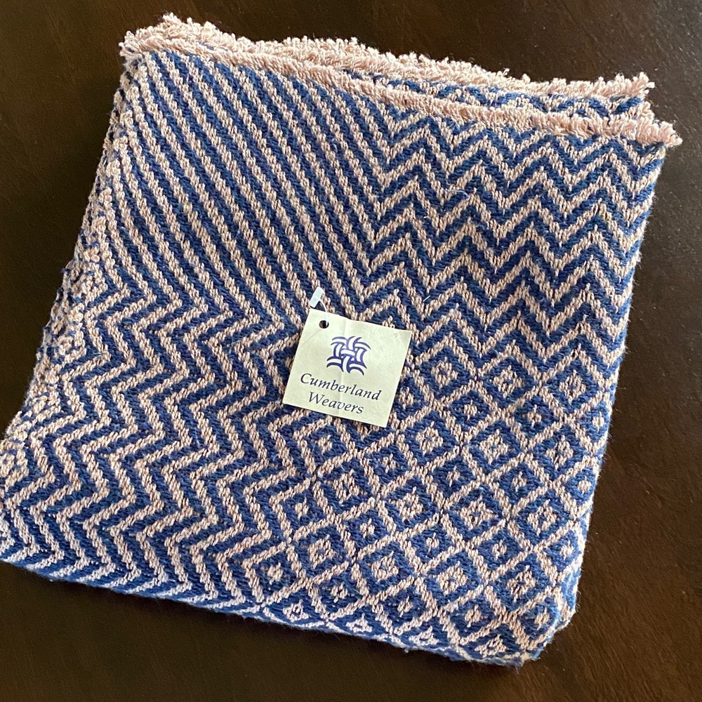 Cumberland Weavers Chevron Blanket